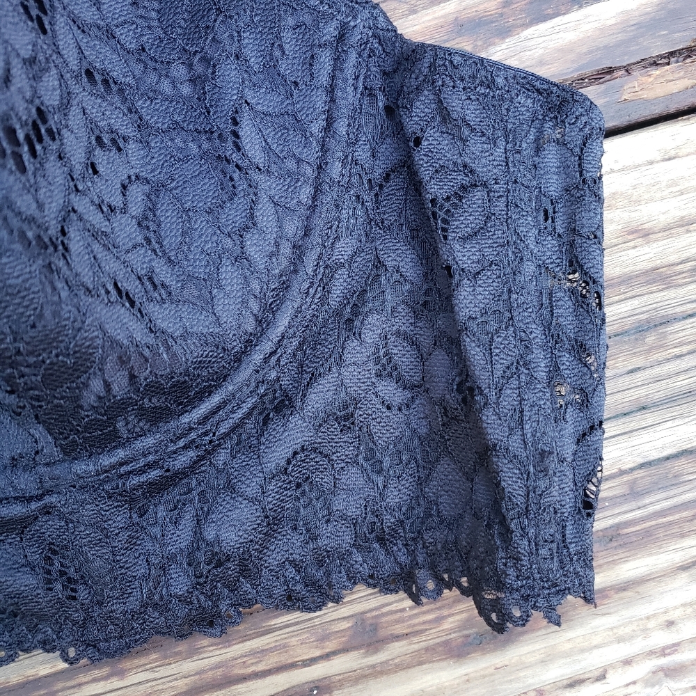 Love Honey Lingerie Black Lace Bra With Underwire and Unique Straps - 5X/6X - Picture 5 of 12